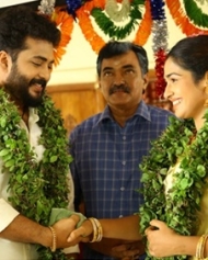ഒരു പക്കാ നാടന് പ്രേമം ഒരു പക്കാ നാടന് പ്രേമം