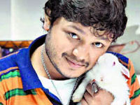A still from Mungaru Male A still from Mungaru Male