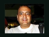 Viveck Vaswani Viveck Vaswani