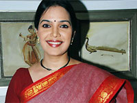 Shilpa Tulaskar: Age, Photos, Family, Biography, Movies, Wiki & Latest