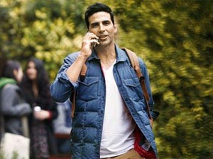 Akshay Kumar gets a cool makeover in Desi Boyz - Filmibeat