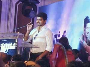 Vijay's Thuppakki breaks Ajith's Billa 2 record! Vijay's Thuppakki breaks Ajith's Billa 2 record!