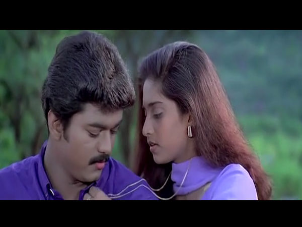 Kadhalukku Mariyadhai