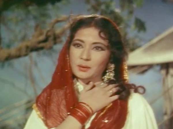 Meena Kumari In Pakeezah