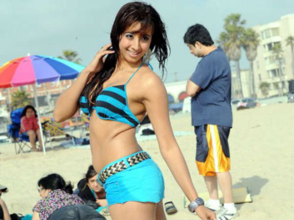 Sanjjanaa's Popular Picture On Internet