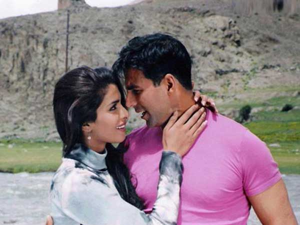 Rare | Unseen | Pictures | Akshay Kumar | Priyanka Chopra - Filmibeat