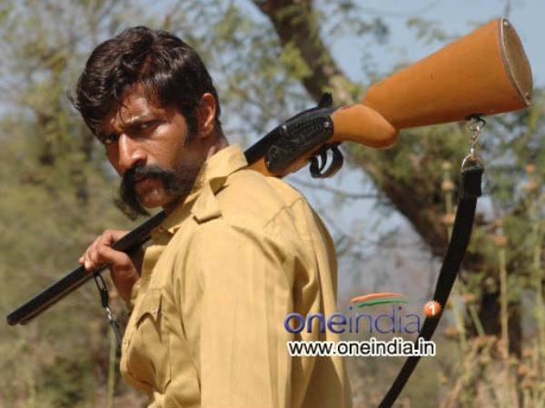 Attahasa Movie Review | Kannada Film | Veerappan | Arjun Sarja Kishore ...