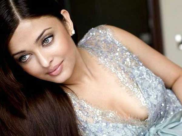 Aish's Hot Pics