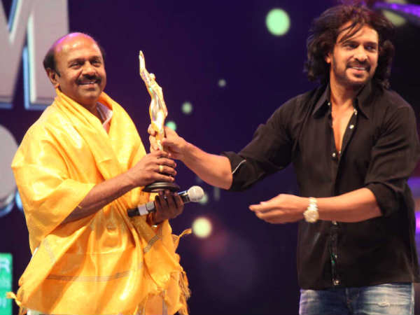 Uppi