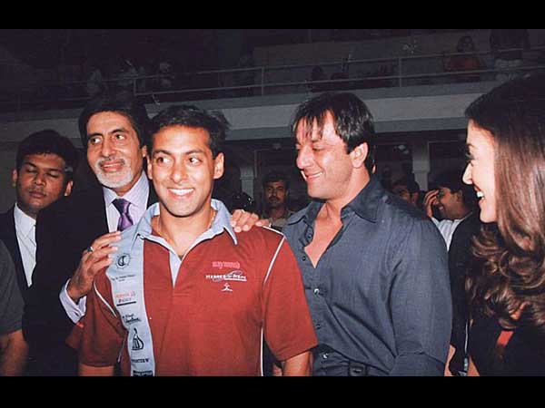 Aish With Her Heroes