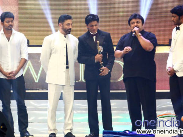 Shahrukh Khan At Vijay Awards