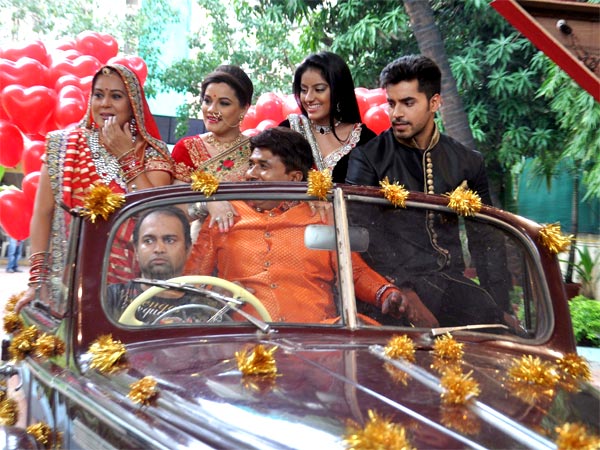 Star plus star parivaar awards