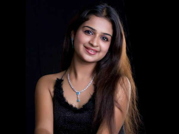 Swarna Thomas - A Trained Dancer