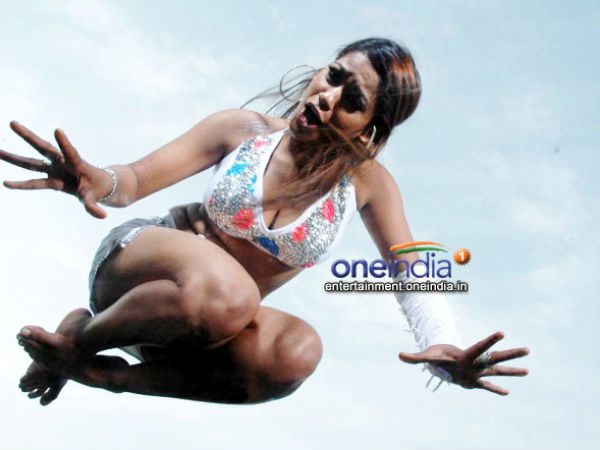 T Rajender Does One-man Show!