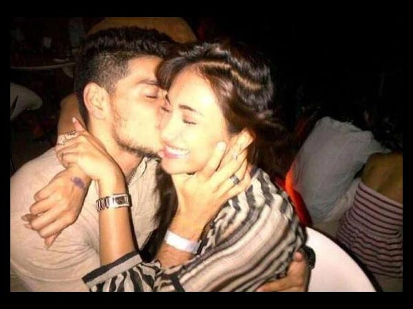 Suraj Kissing Jiah