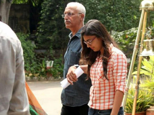 Sarkunam Abused Nazriya Nazim?