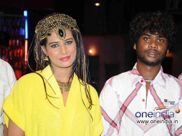 Poonam Pandey | Love Is Poison | Halli Hyda Pyateg Banda | Rajesh Death