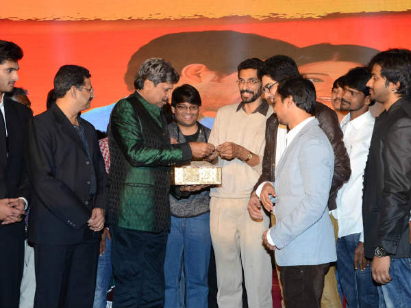 Kapil Dev Handing Over CDs