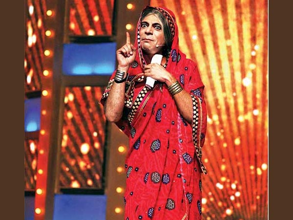 Sunil Grover At Zee Rishtey Awards