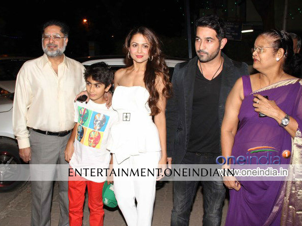 Amrita Rao With Family Celebrating Christmas