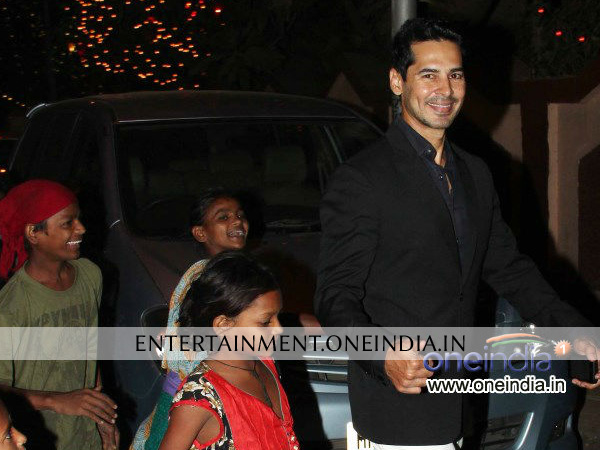 Dino Morea Celebrating Christmas