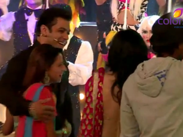 Salman Khan With Pratyusha During BB 7 Finale