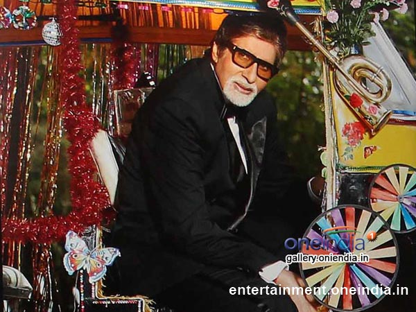 Amithab Bachchan In An Auto 