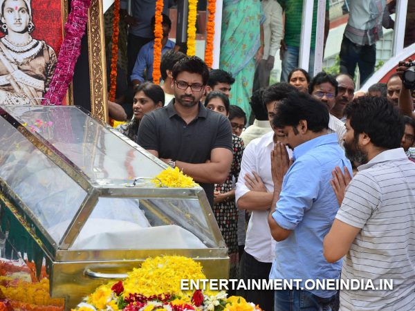Pawan Kalyan, Trivikram Pay Last Respect To ANR
