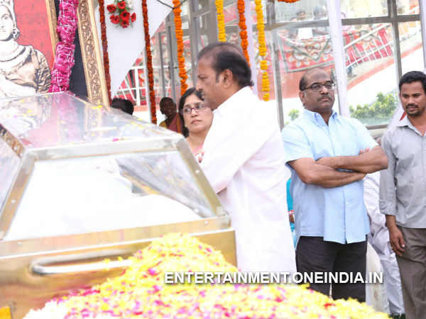 Mohan Babu Pays Last Respect To ANR