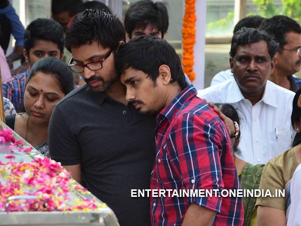 Siddharth Pay Last Respect To ANR