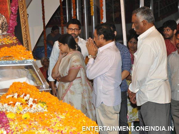Harikrishna, Tammareddy Pay Last Respect To ANR