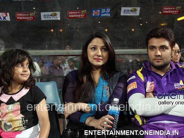 Priyanka Upendra With Vivek