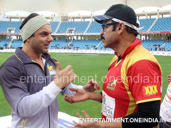 Venkatesh With Sohail Khan At CCL 4