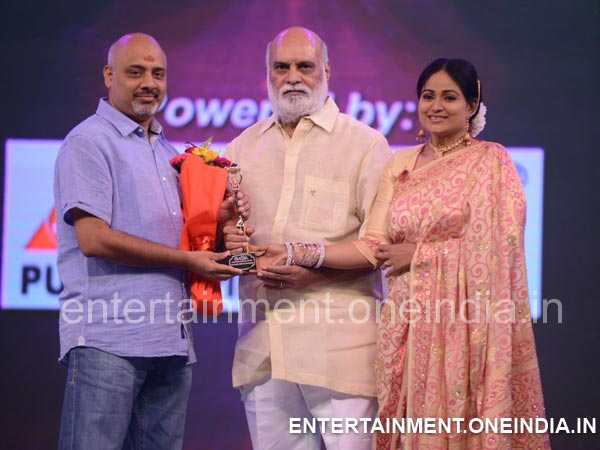 RJS Bags GAMA Best Lyricist Award 