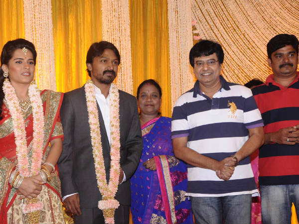 Vivek At Vishnuvardhan's Brother Krishna's Wedding Reception