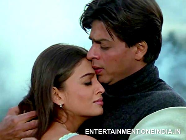 Humko Humise Chura Lo - Mohabbatein