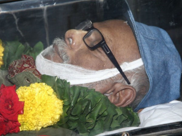 Photos: Balu Mahendra's Body At Film School