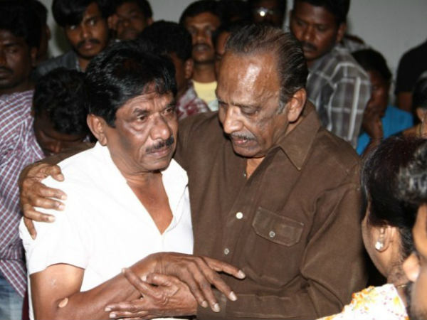 Photo: Bharathi Raaja Breaks Down Into Tears