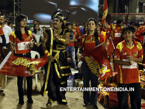 Siva Reddy And Venky's Son At Telugu Warriors Match In CCL 4
