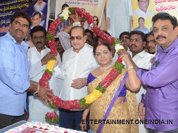 Vijaya Nirmala Fans Felicitate