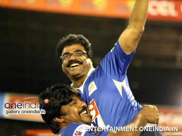 Rockline Venkatesh Celebrating