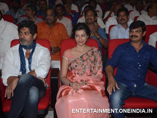 Hamsa Nandini With Boyapati Srinu, Jagapathi 