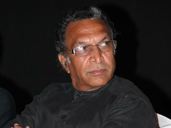 Nassar Spotted At Naan Sigappu Manithan Audio Release