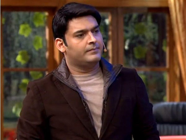 Comedy Nights With Kapil Host Kapil Sharma Lacks Punctuality - Filmibeat