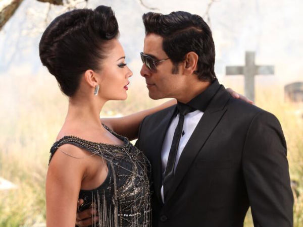 Vikram And Amy Jackson's Still From Ai