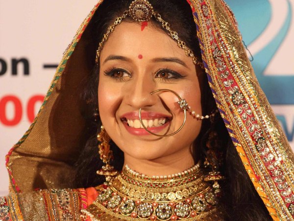 Confirmed: Paridhi Sharma Not Quitting Jodha Akbar 