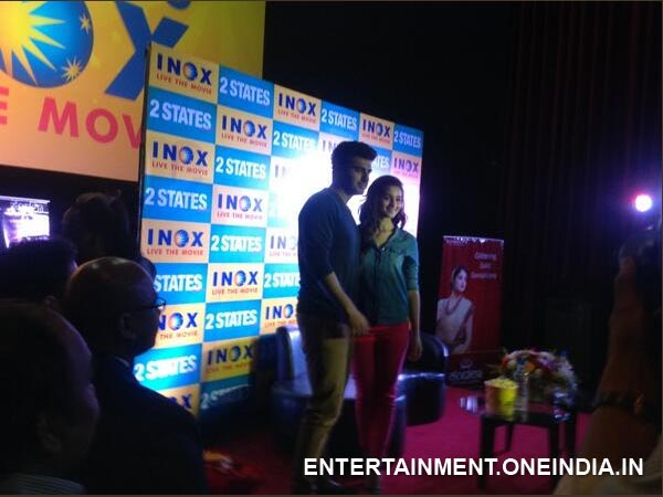 Arjun Kapoor And Alia Bhatt In Mantri Mall