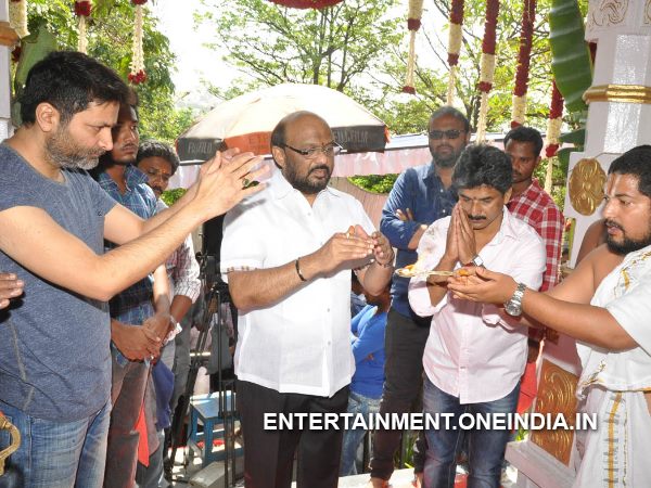 Radhakrishna-Trivikram At Allu Arjun's Movie Launch