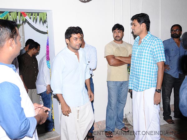 Photo: Surya Arrives To The Venue