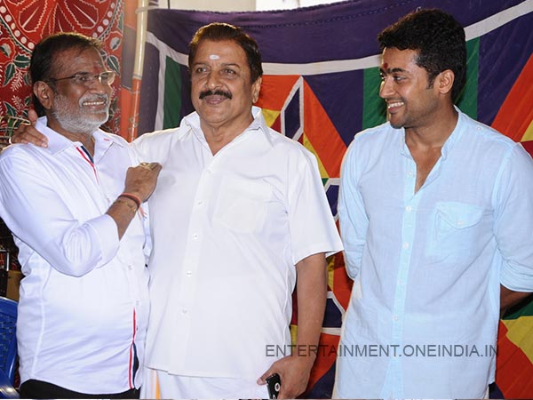 Photo: Sivakumar, Gangai Amaran And Surya